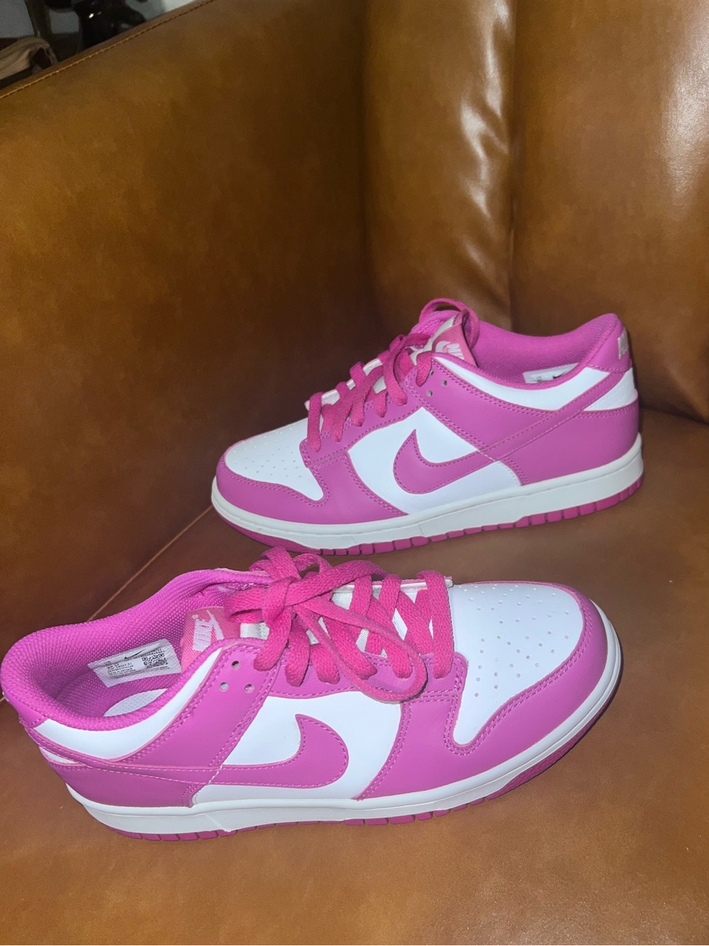 Nike Dunk Low "Active Fuchsia" size 6Y women’s 7.5